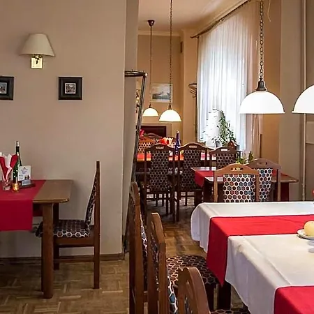 Karkonosze Hotell 2*
