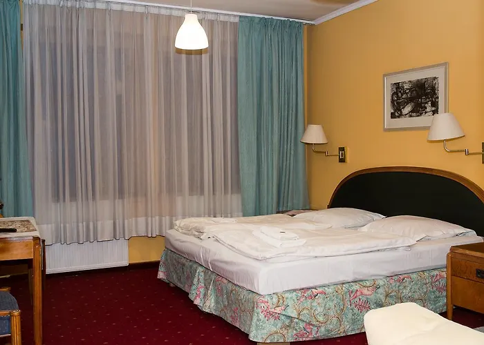 Hotel Karkonosze Kamienna Gora